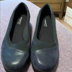 Easy spirit shoes wise.  minimal wear